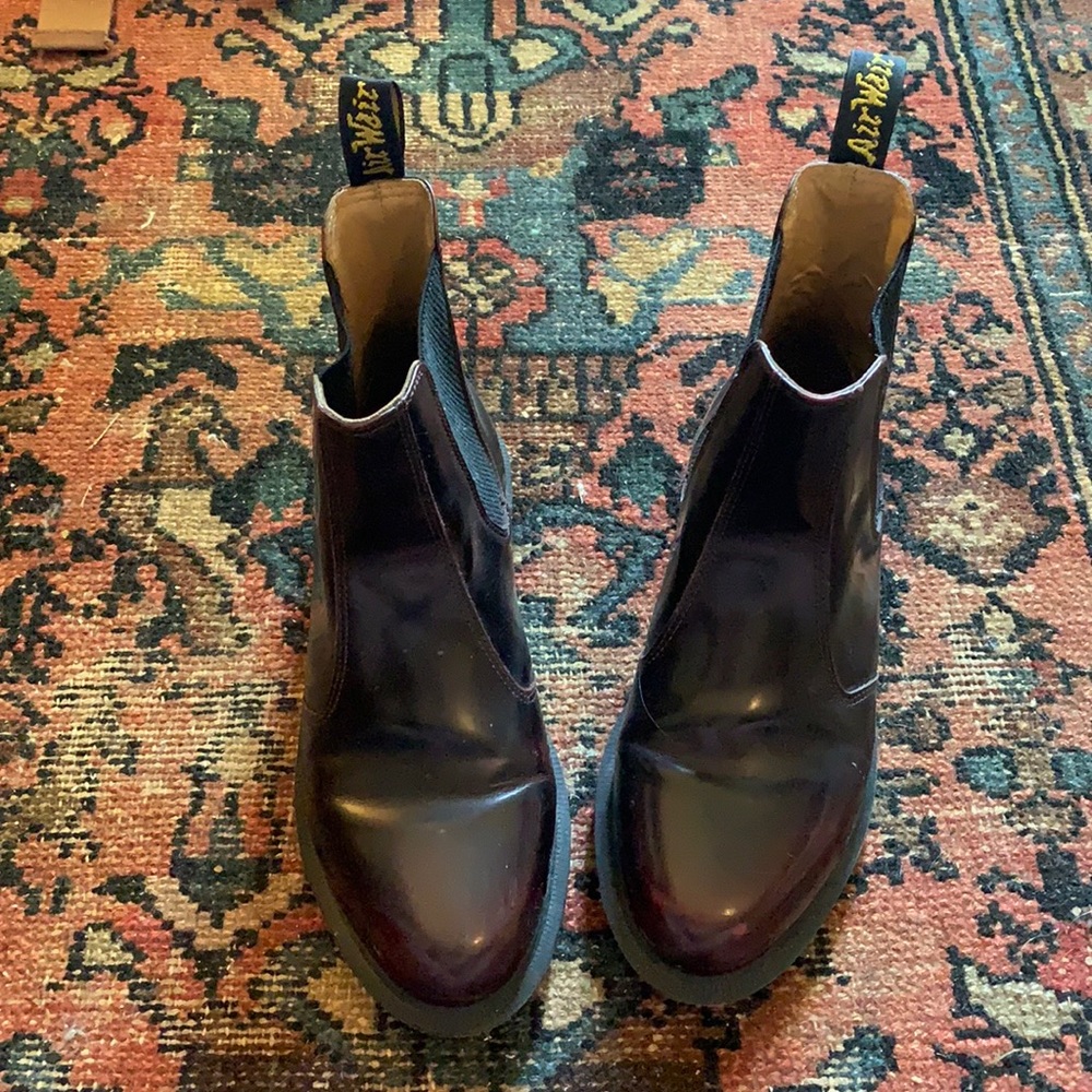 Dr. Marten Chelsea Boot